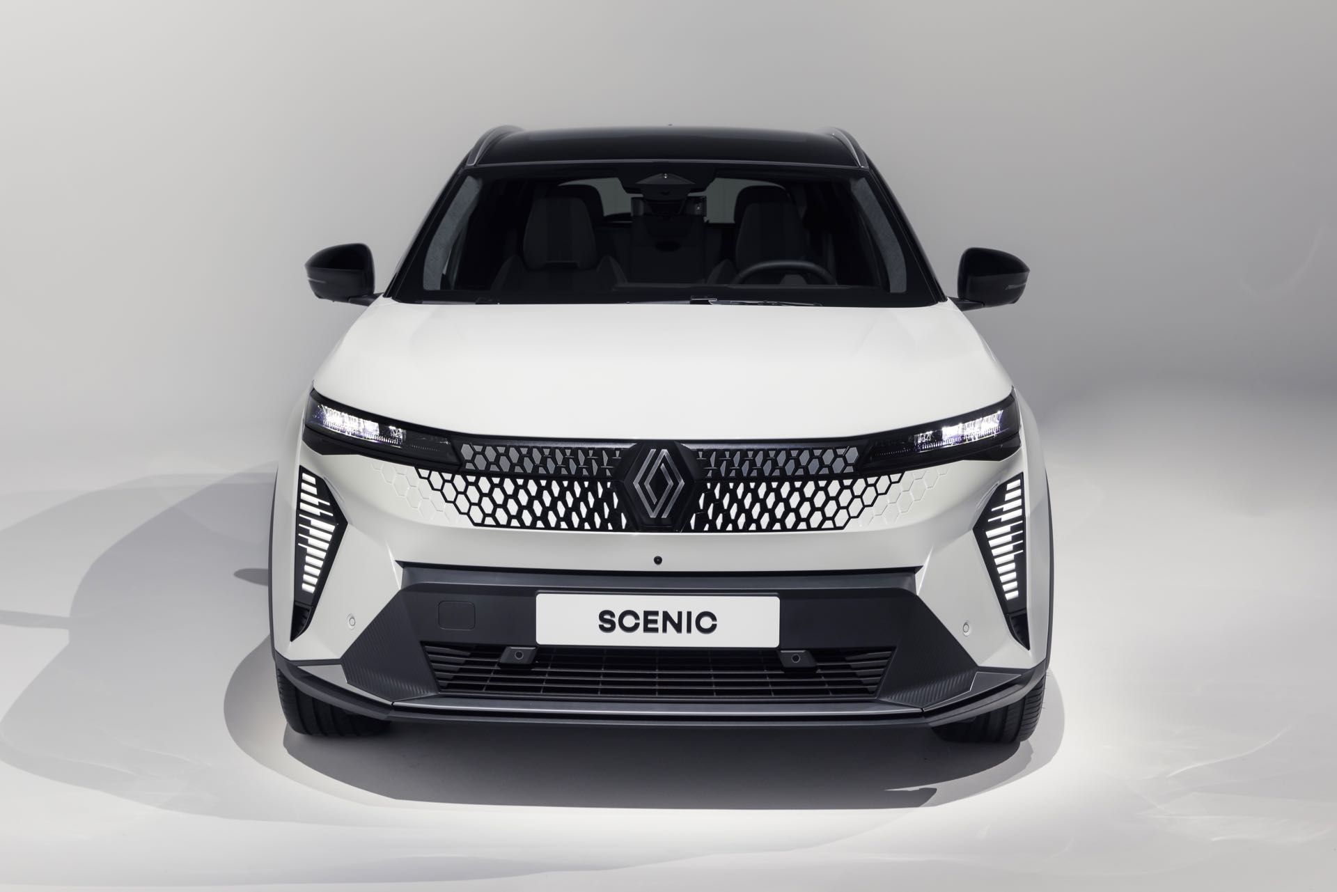 Nuova Renault Scenic E-Tech Electric: le foto, i dati tecnici, le