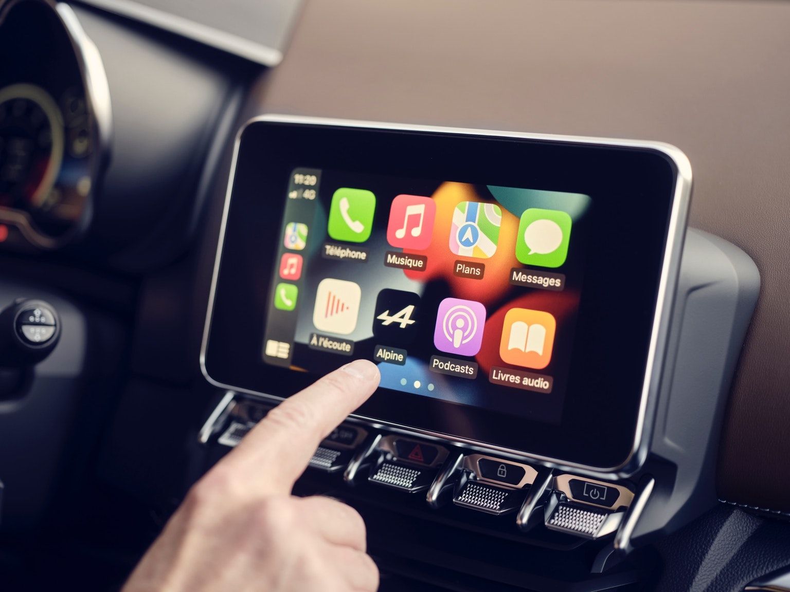Alpine-A110-2022-multimedia-1.jpeg