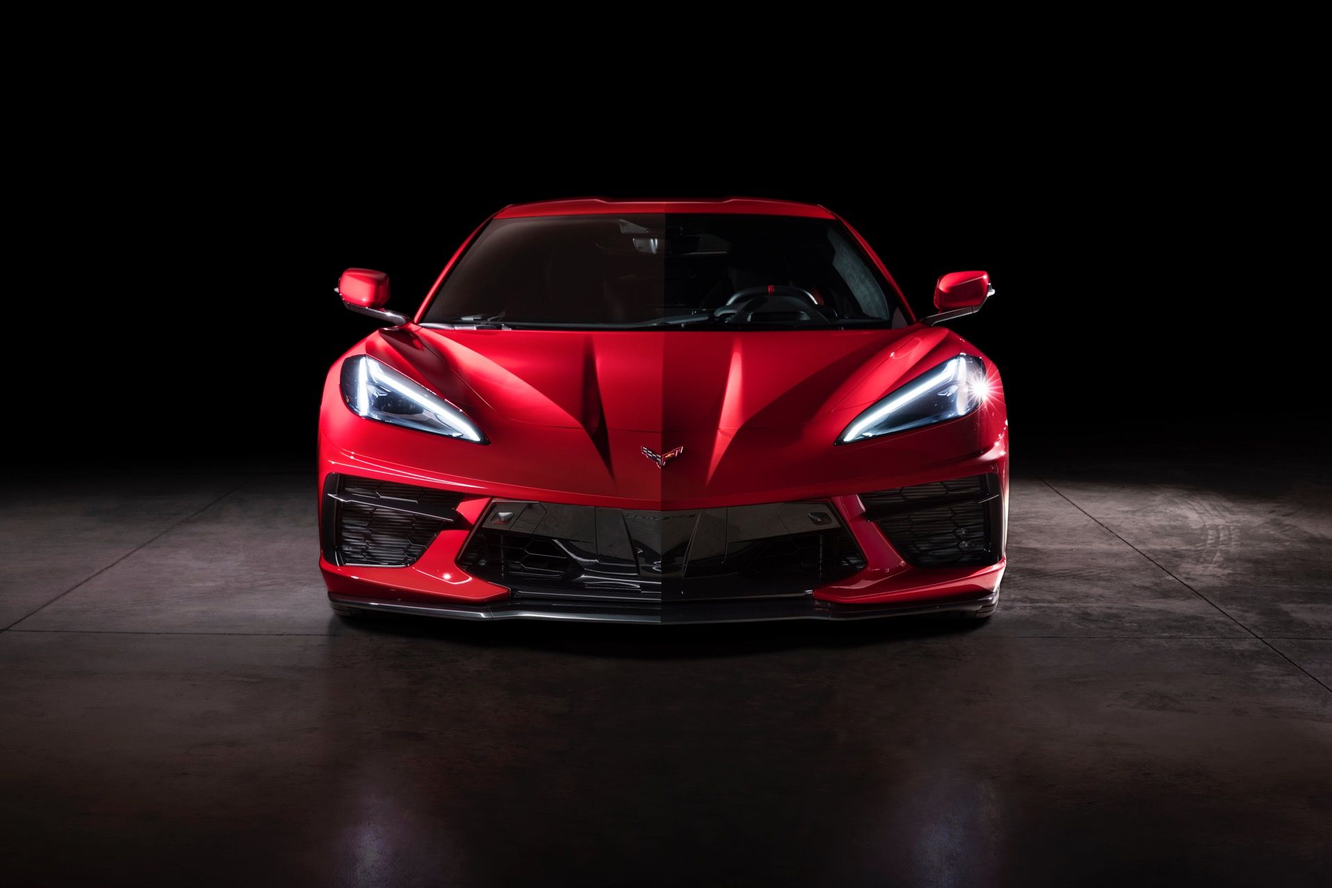 Chevrolet-Corvette-C8-Stingray-2021 - 1.jpg
