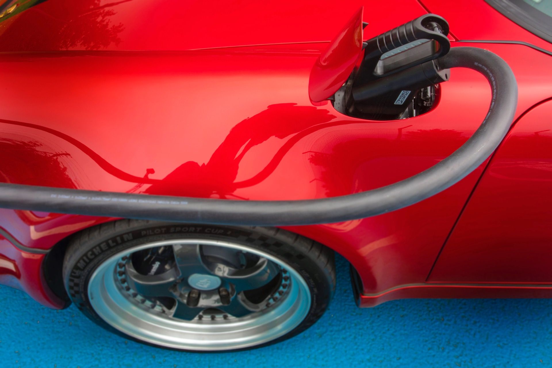 Everrati-Signature-Porsche-911-964 - 3.jpg