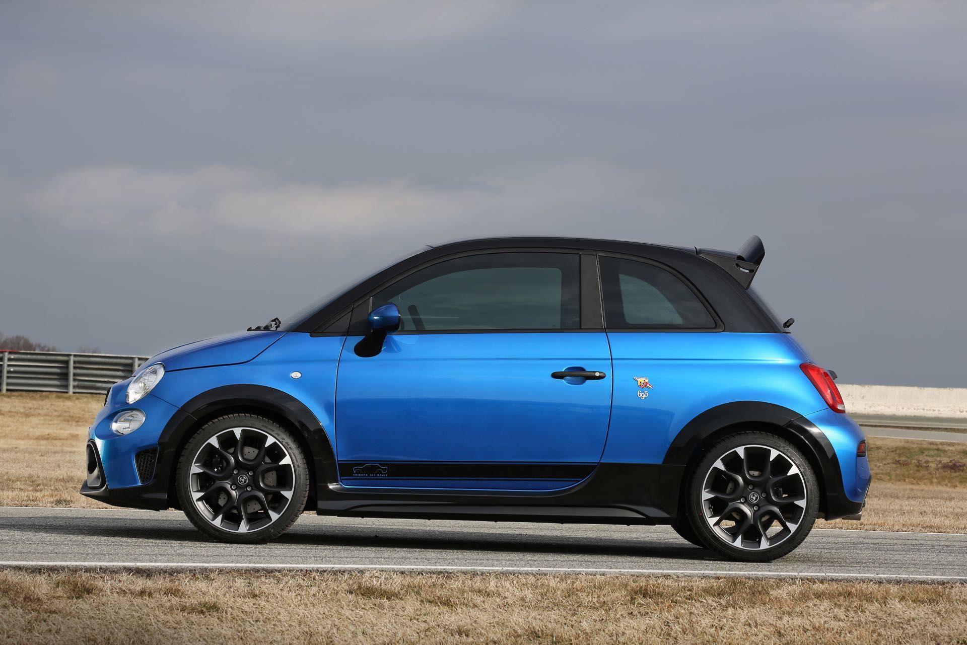 Abarth-695-Tributo-131-Rally - 11.jpg