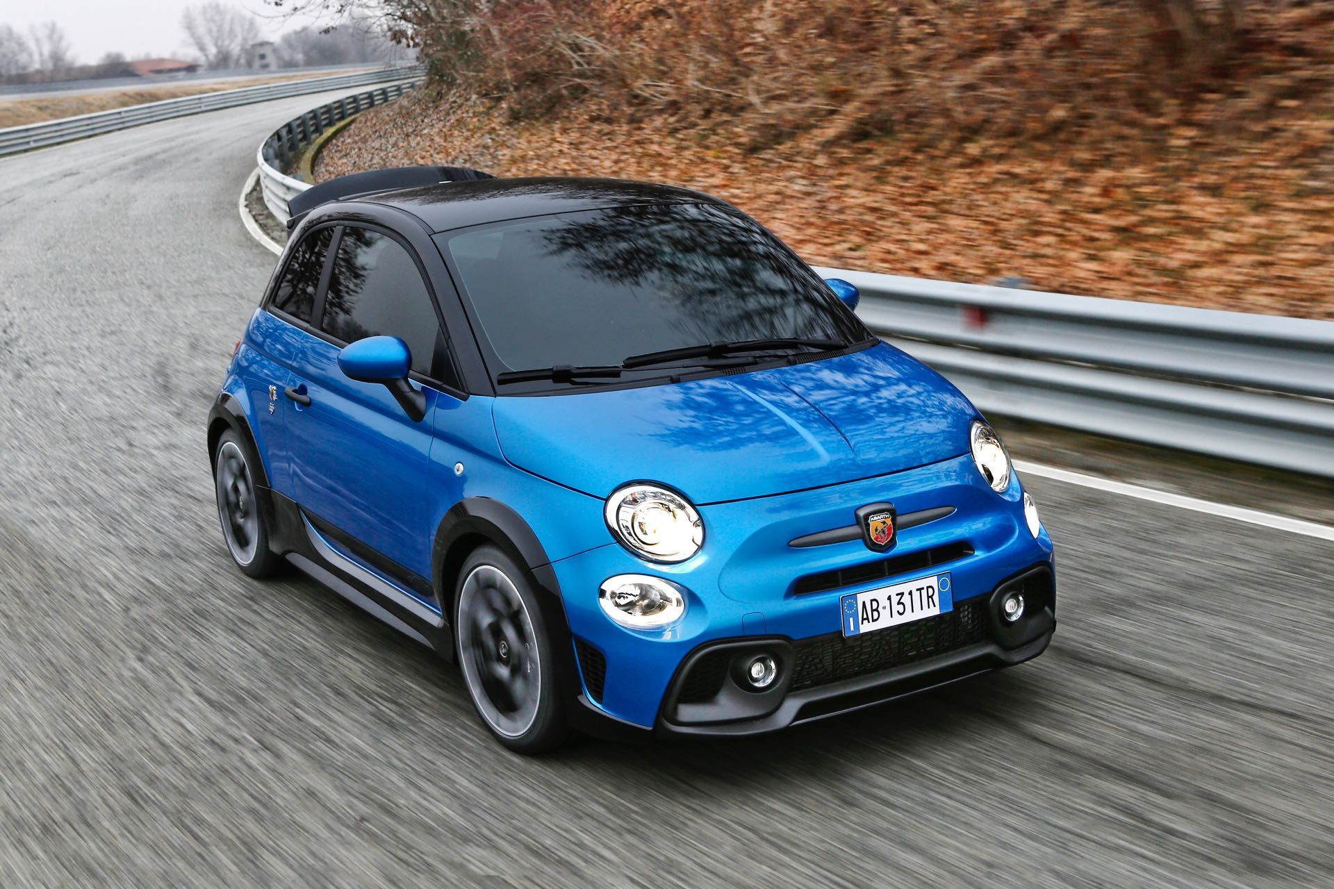 Abarth-695-Tributo-131-Rally - 8.jpg