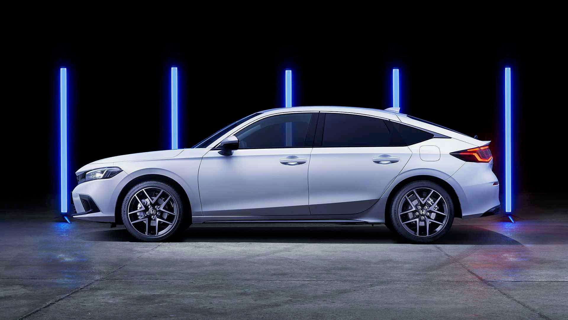 honda-civic-e-hev-vista-laterale (1).jpeg