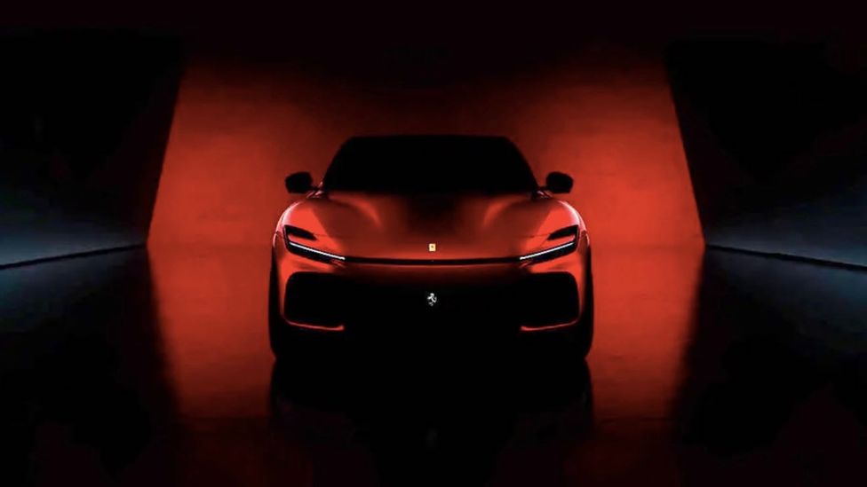 Ferrari-Purosangue-V12 - 1.jpg