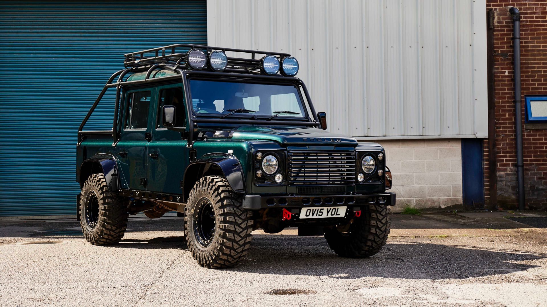 Bowler-Land-Rover-Defender-Extreme-1.jpg