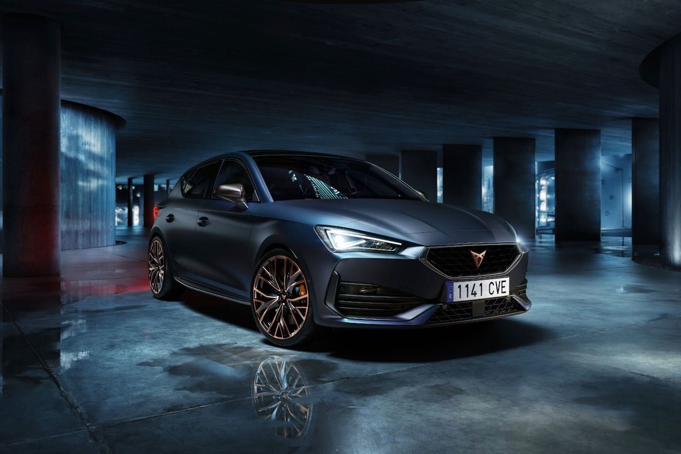 Cupra-Leon-VZ-Carbon-1.jpg