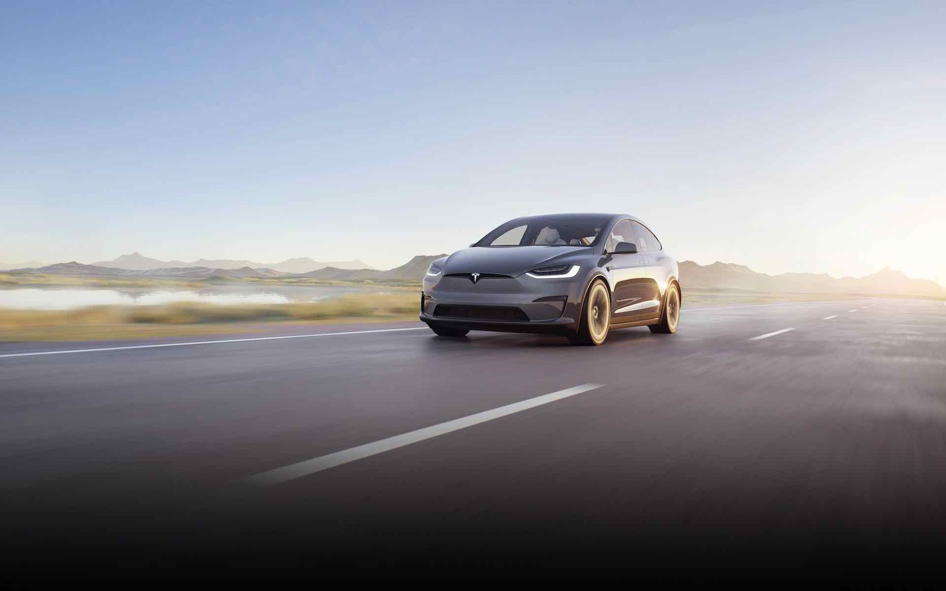 Model-X-Performance-Hero-Desktop-LHD (1).jpeg