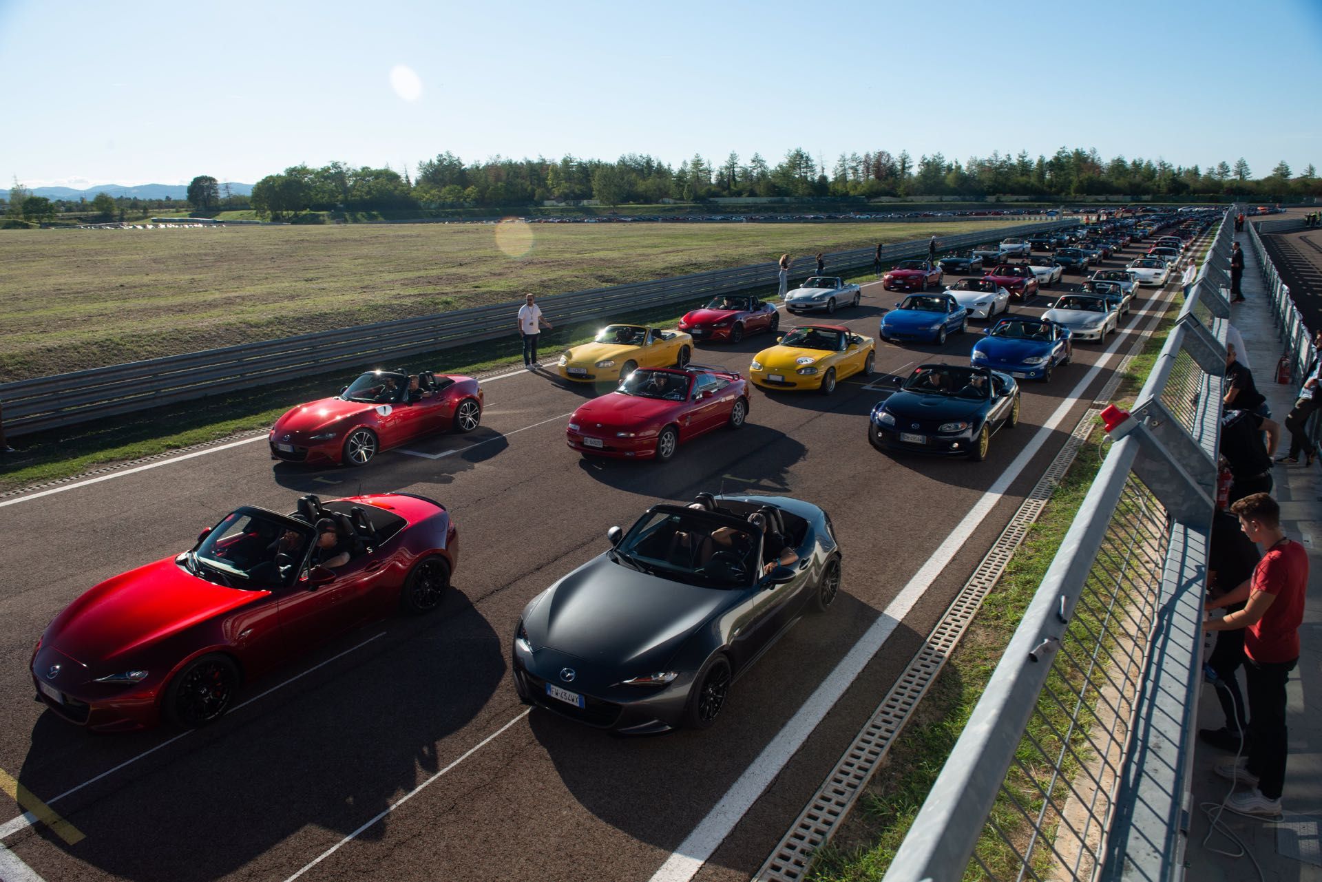 Raduno-dei-Record-Mazda-MX-5-Guinness-World-Record-2022-21.jpg