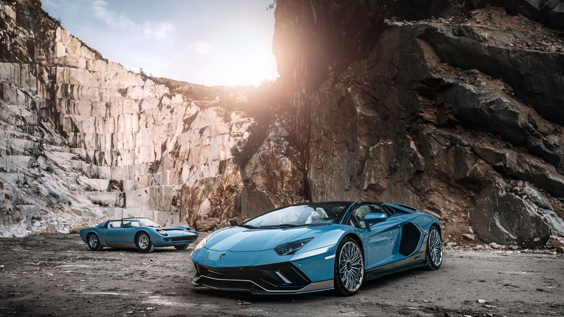 Lamborghini-Aventador-Ad-Personam-Ultimae-Roadster-1.jpg