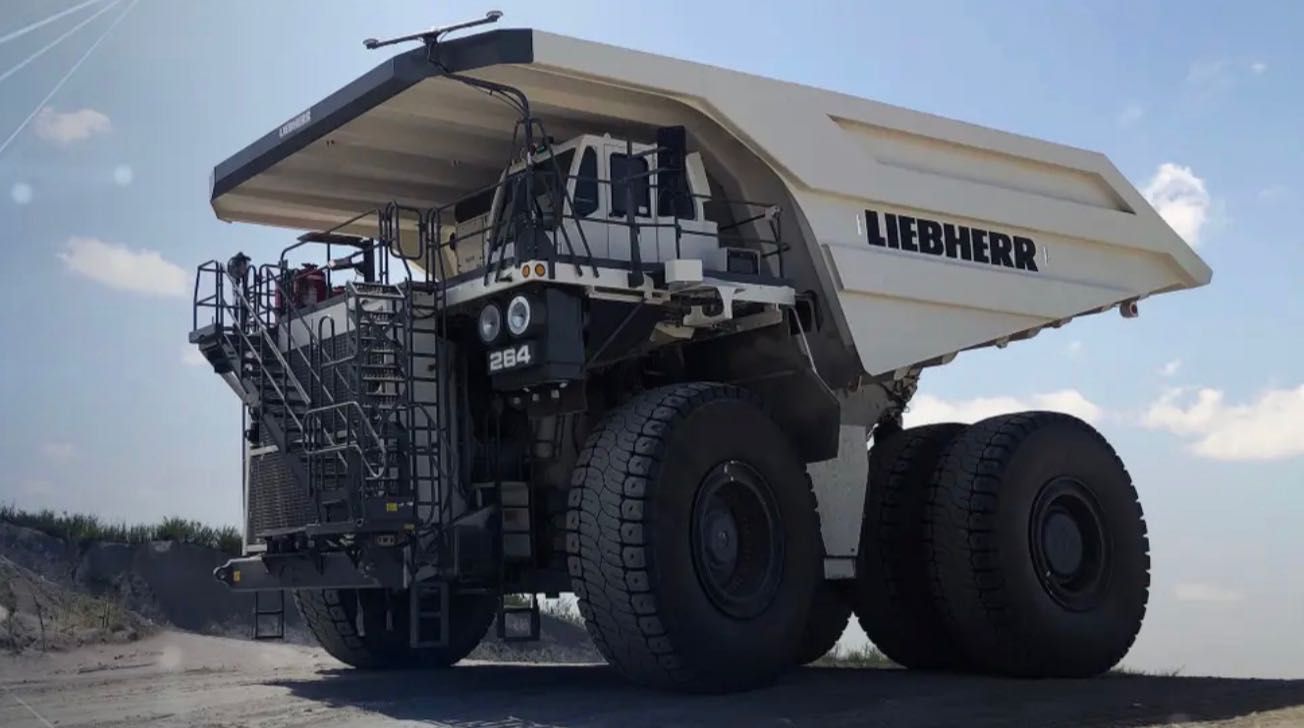 Williams-Advanced-Engineering - 1.jpg