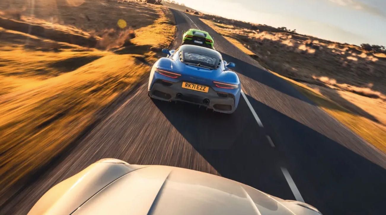 Le-migliori-foto-di auto-del-2022-TopGear-1.jpg