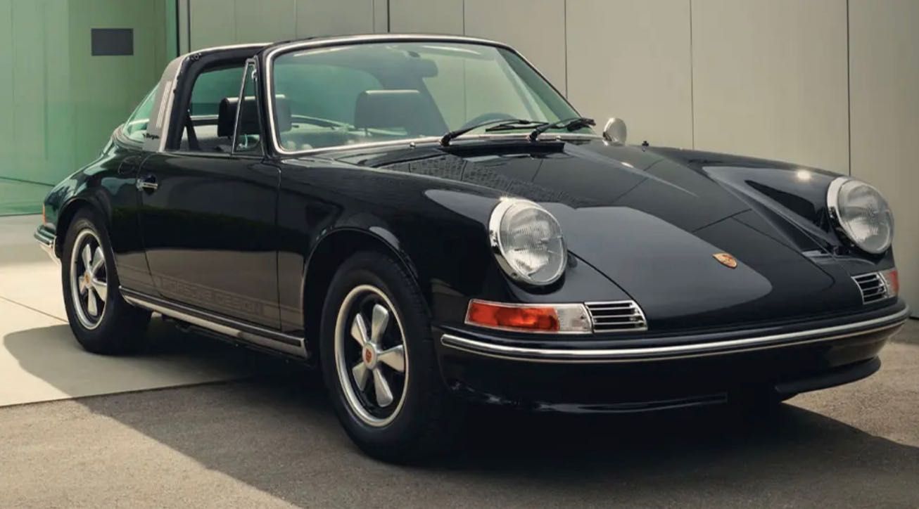 Porsche-911-S-2.4-Targa-1972-1.jpg