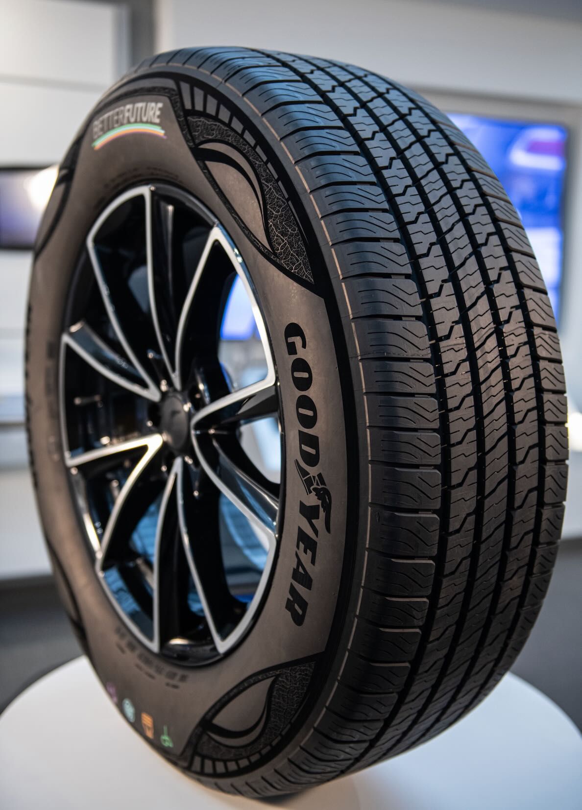 Goodyear_90PercentSustainable-Tire_1.jpeg