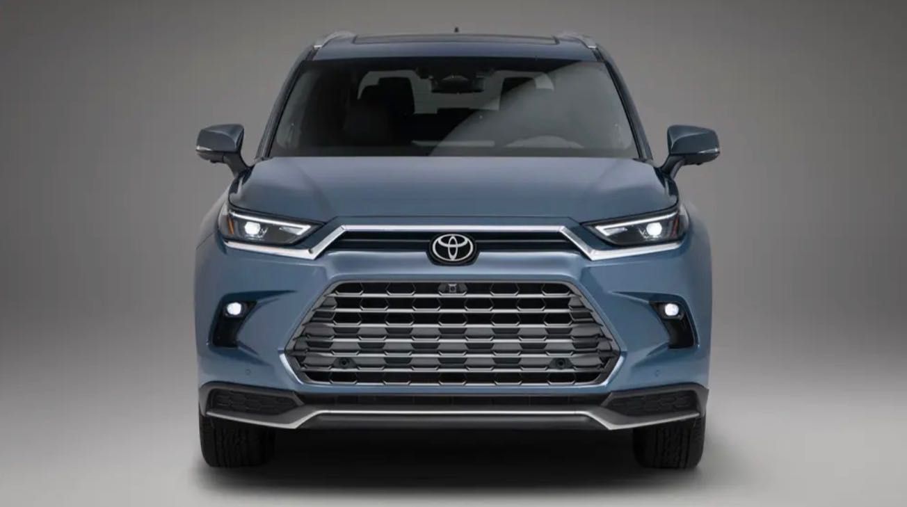 Toyota-Grand-Highlander-2024-2.jpg