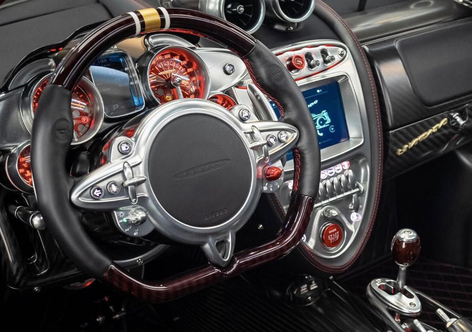 Pagani-Huayra-Dinamica-Evo-Roadster-5.jpg