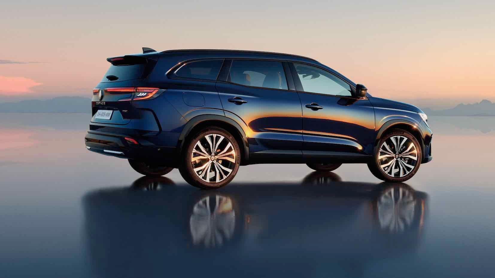 Renault-Espace_2023_15.jpeg