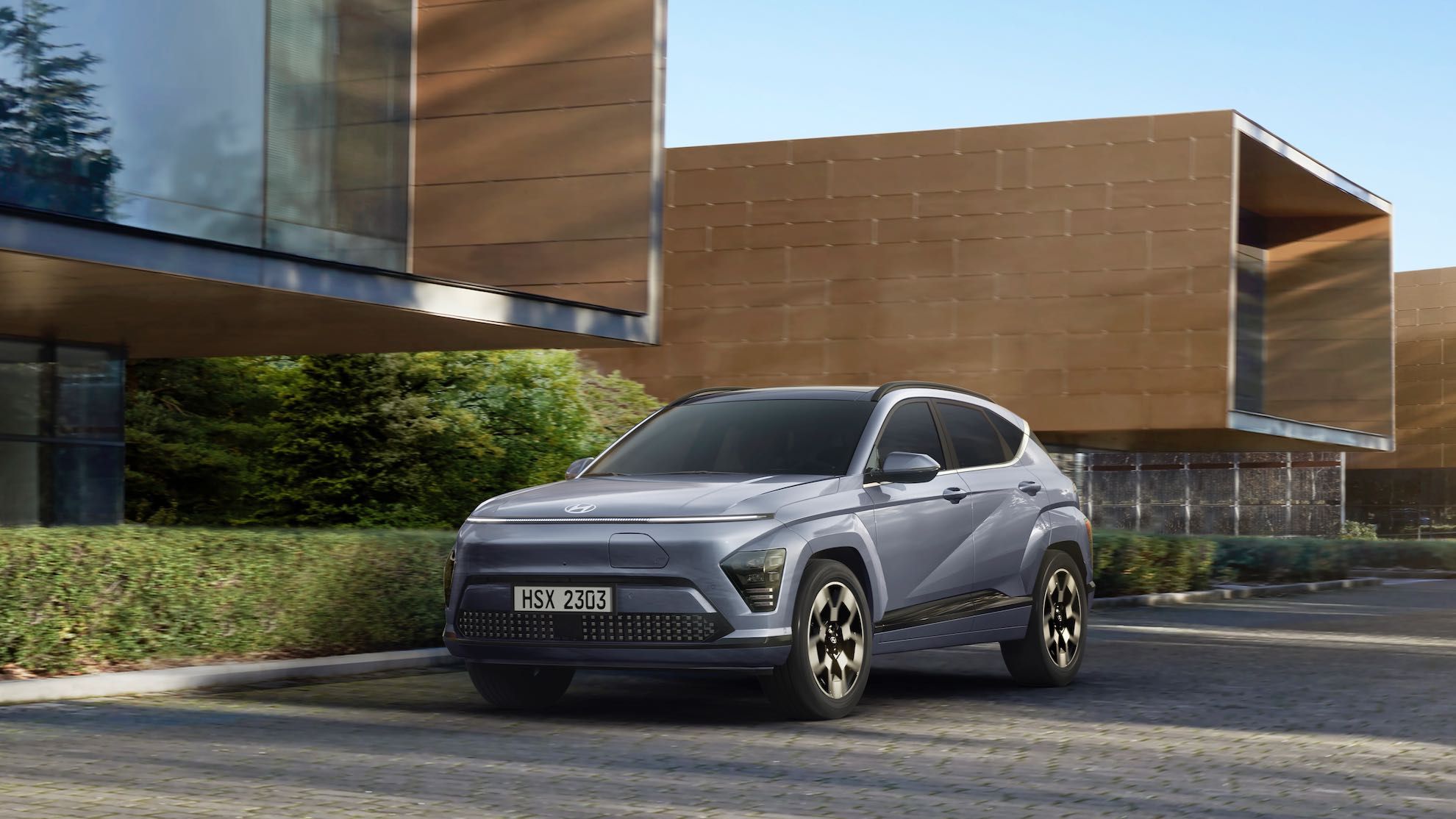 hyundai-KONA-Electric-2023_01.jpeg