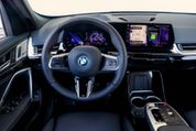 BMW-iX1-2023-16.jpg