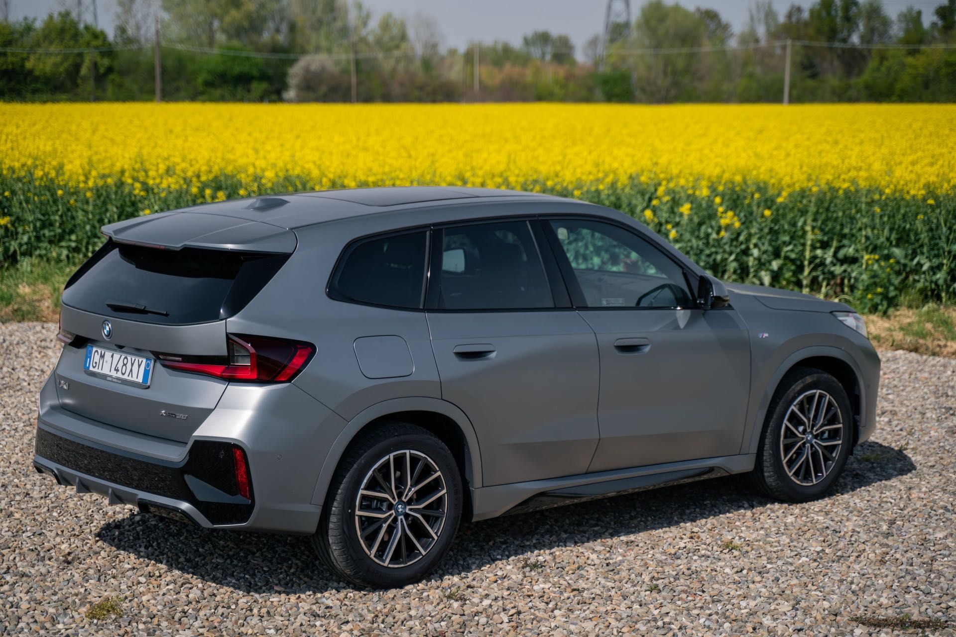 BMW-iX1-2023-3.jpg