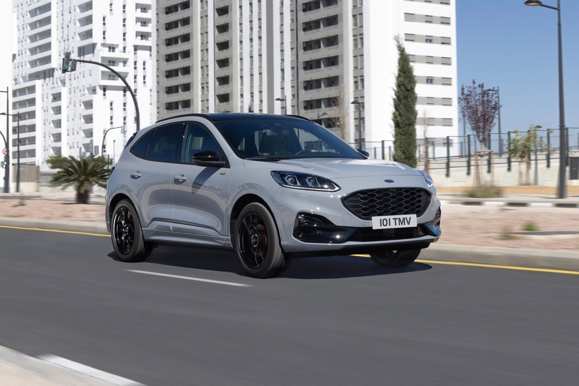 Ford-Kuga-Graphite-Tech-Edition-2.jpg