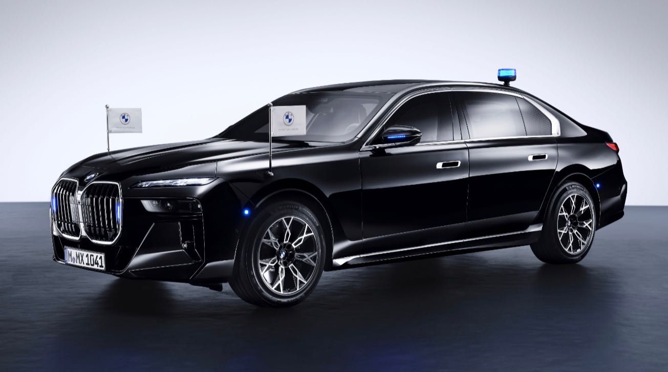 BMW-Serie-7-i7-blindata-1.jpg
