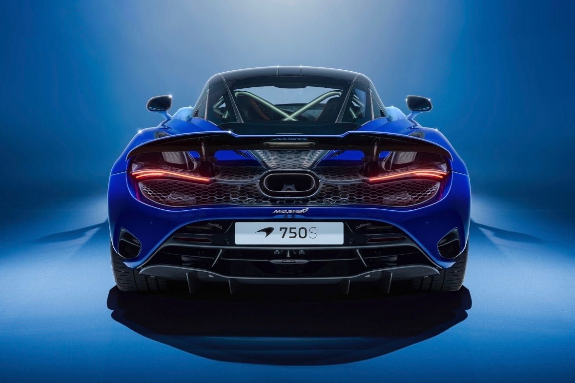 McLaren-750S-Spectrum-Theme-MSO-5.jpg