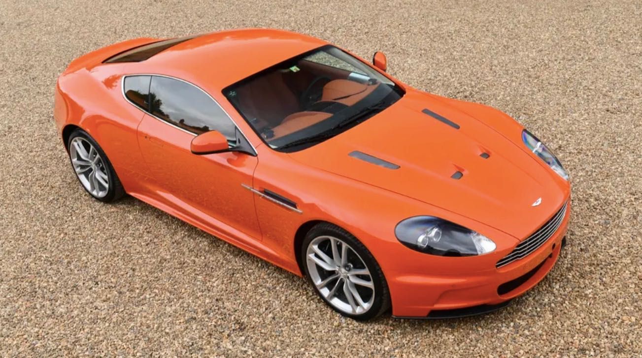 Aston-Martin-arancioni-asta-Bonhams-Zoute-5.jpg