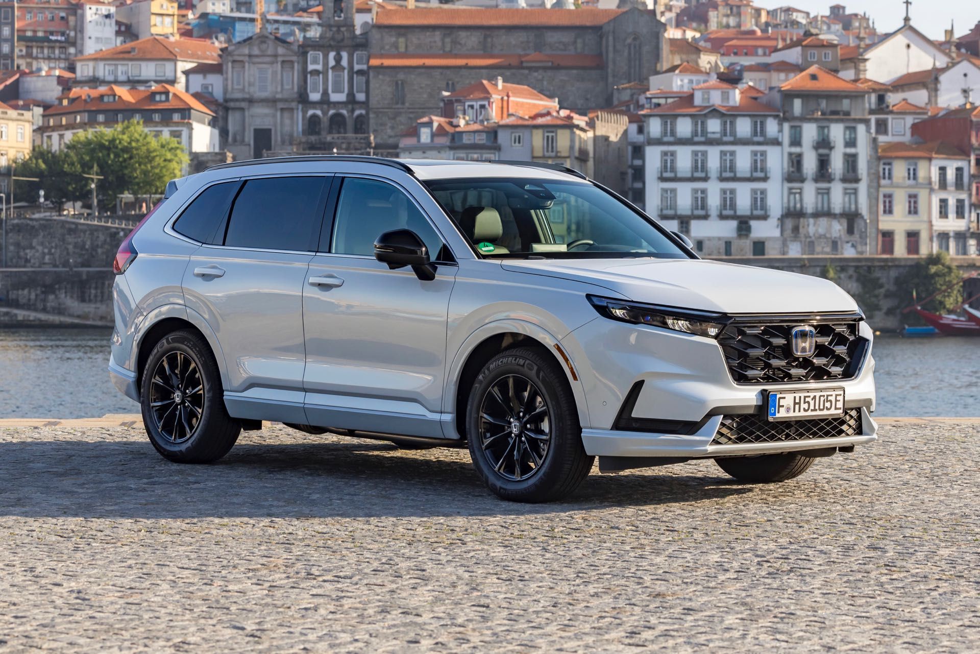 Honda-CR-V-e-PHEV-2024-2.jpg