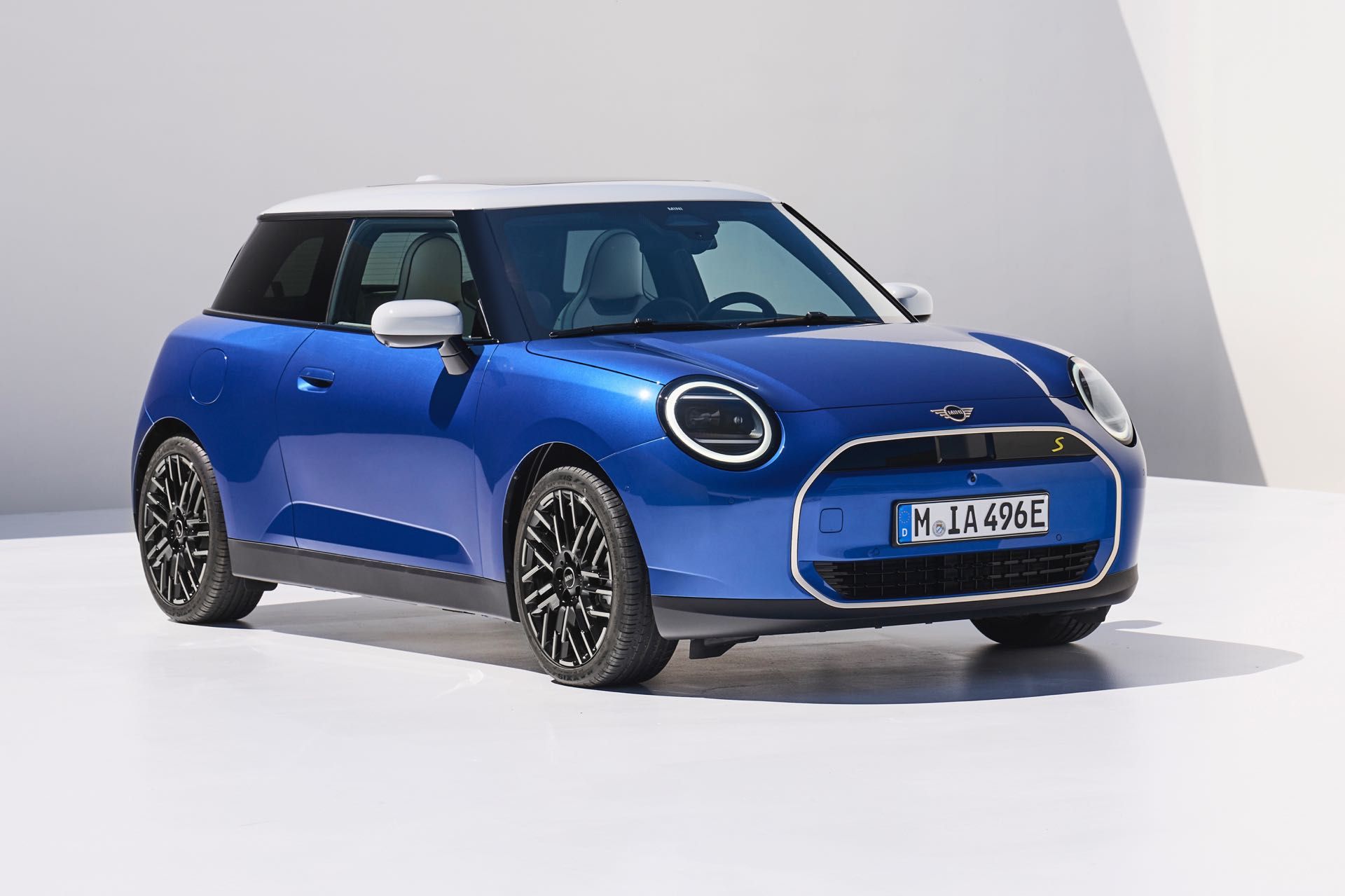 Mini-Cooper-Electric-2024-1.jpg