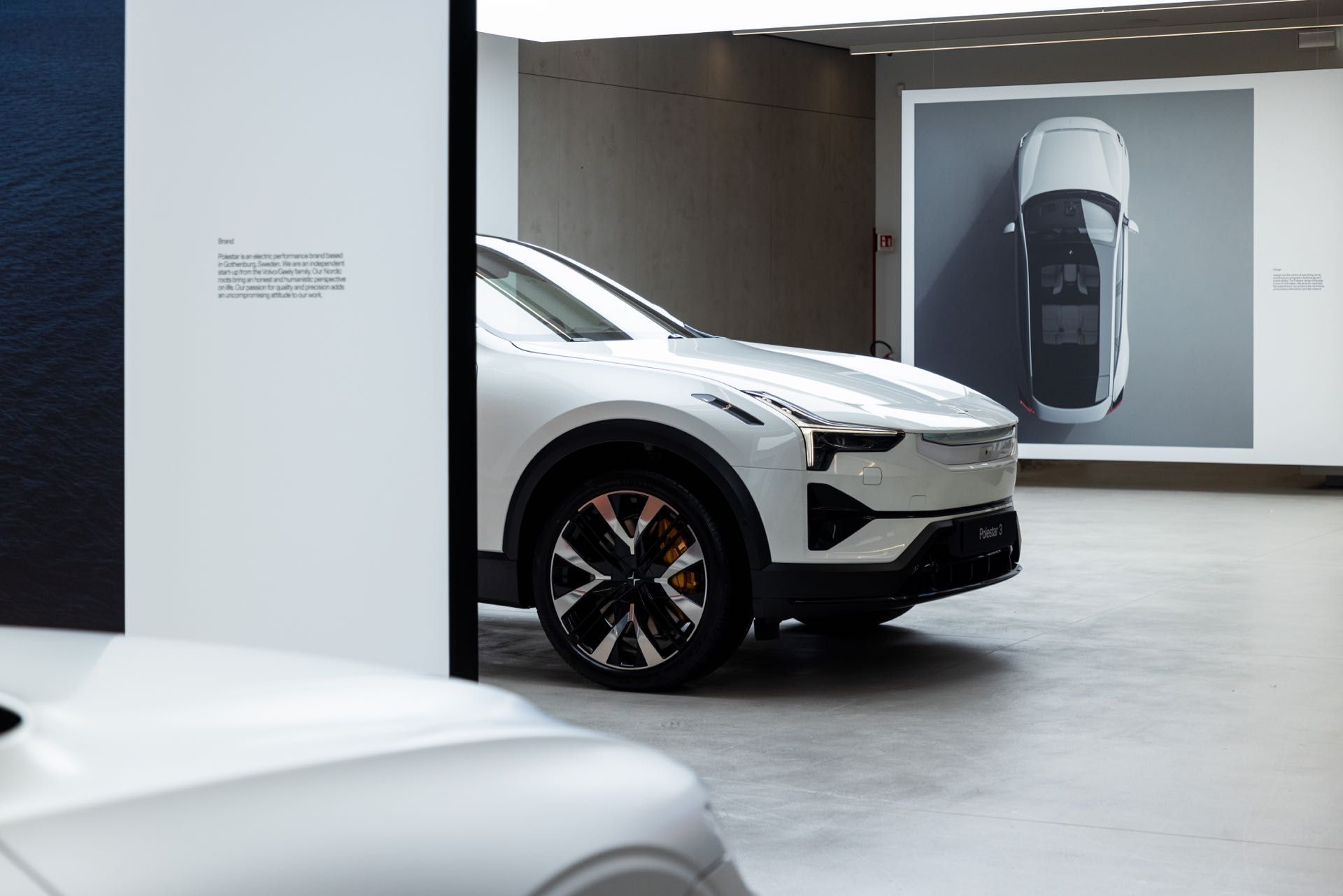 Polestar-Space-Milano-5.jpg