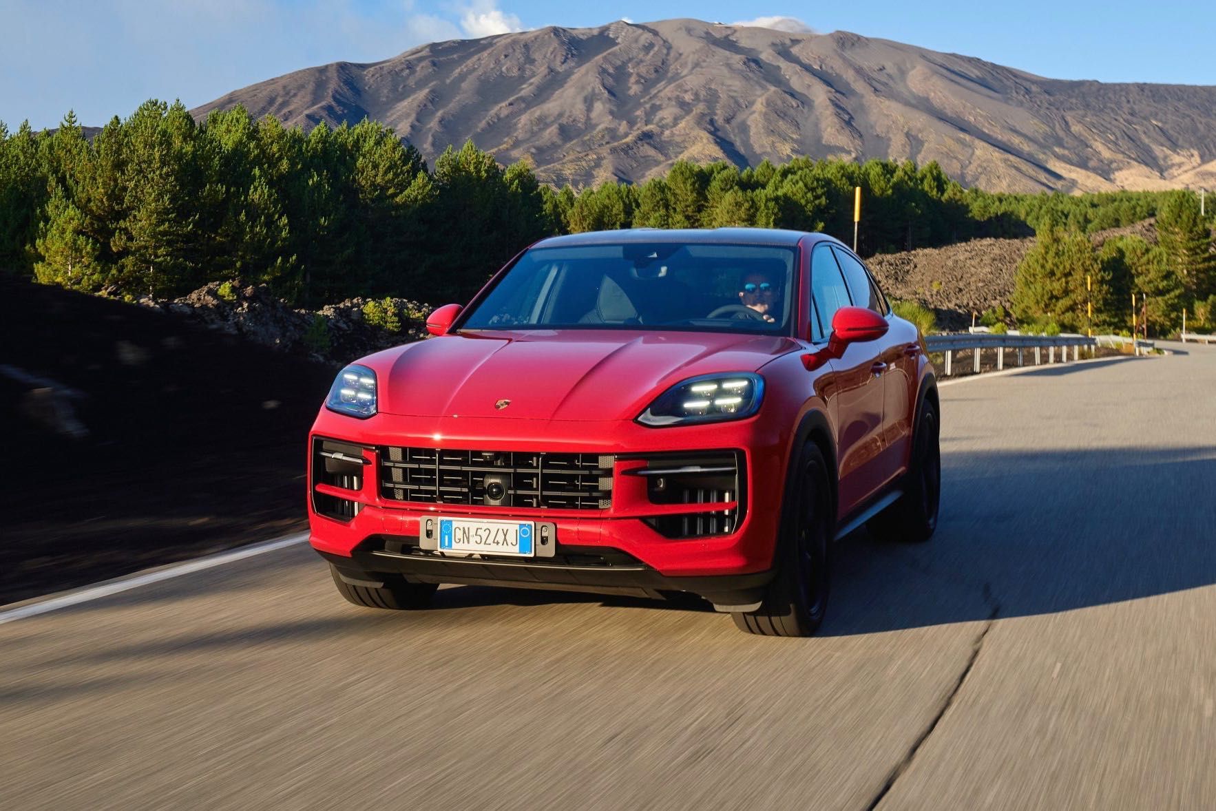 Porsche-Cayenne-S-Coupé-2023-5.jpg