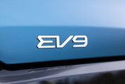 Kia-EV9-prova-su strada-13.jpeg