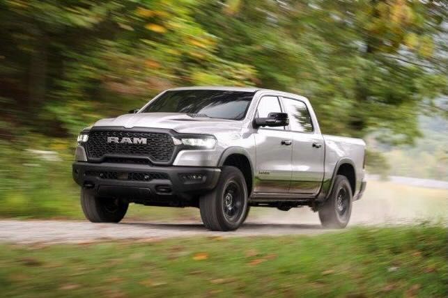 Nuovo-Ram-1500-2025-2.jpeg