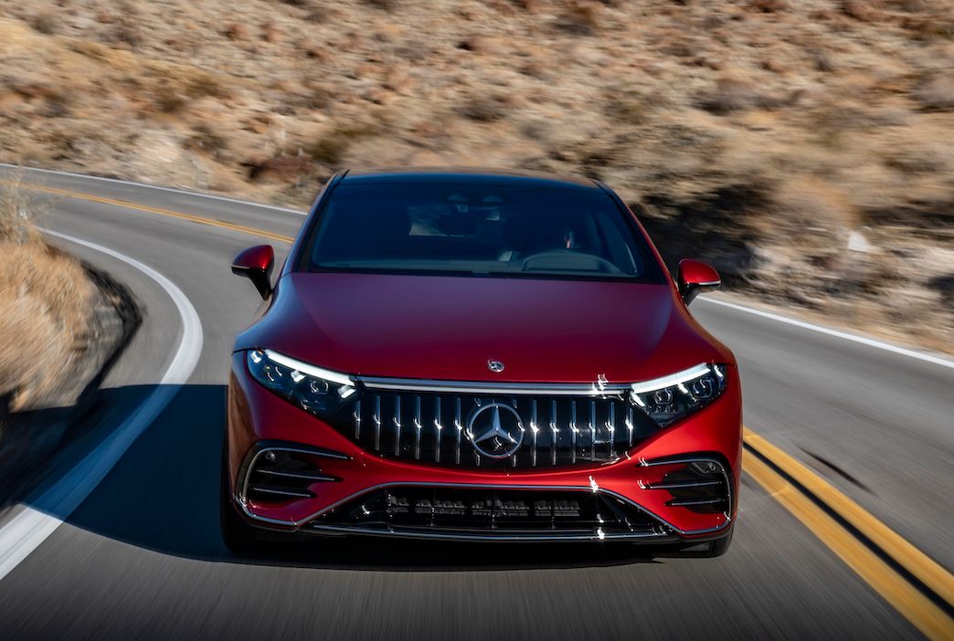 20_mercedes-amg eqs_53_rear.jpg