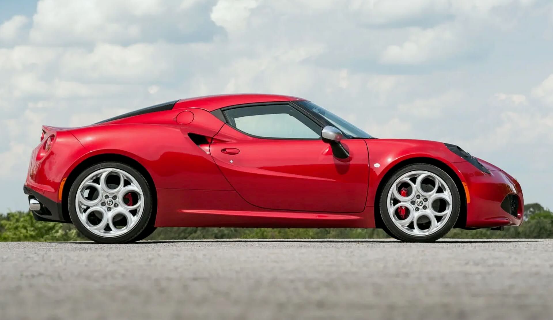 Alfa-Romeo-4C-10.jpeg