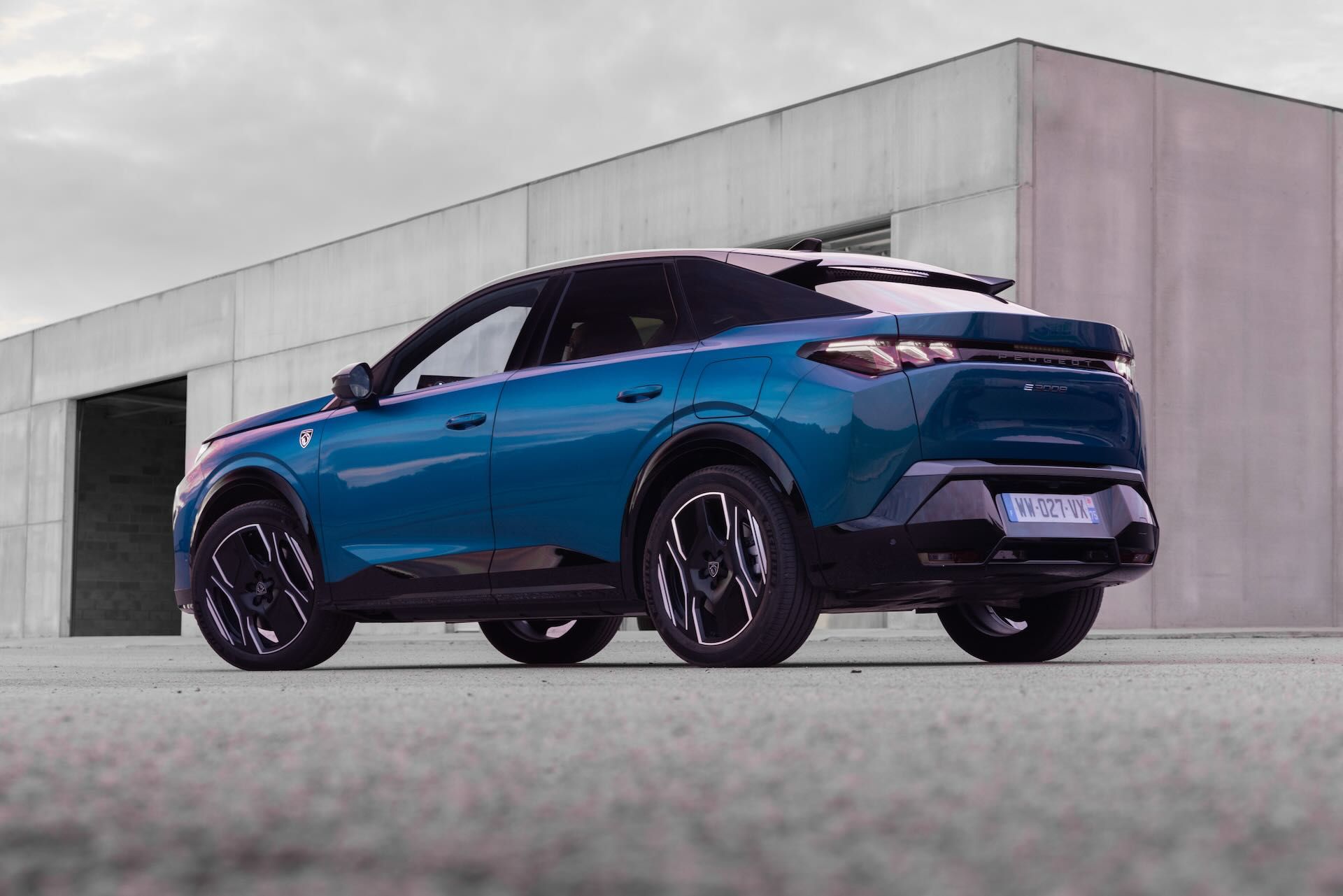 Peugeot-E-3008-2024-13.jpeg