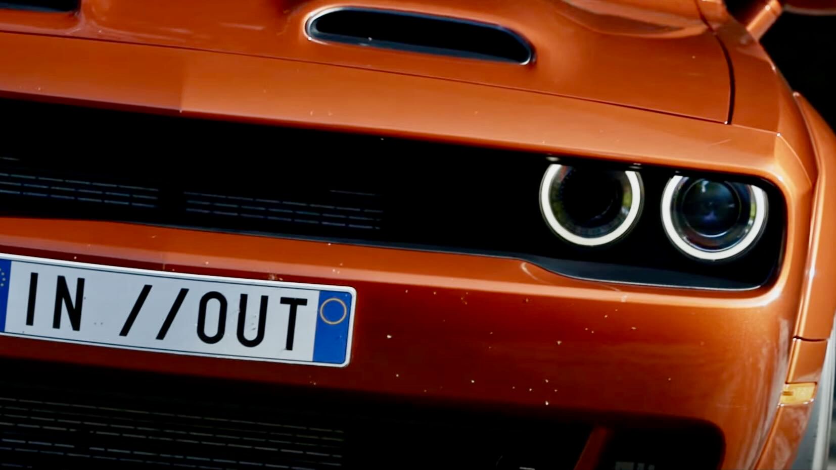 dodge-challenger-in-out-video-episodio3_06.jpeg