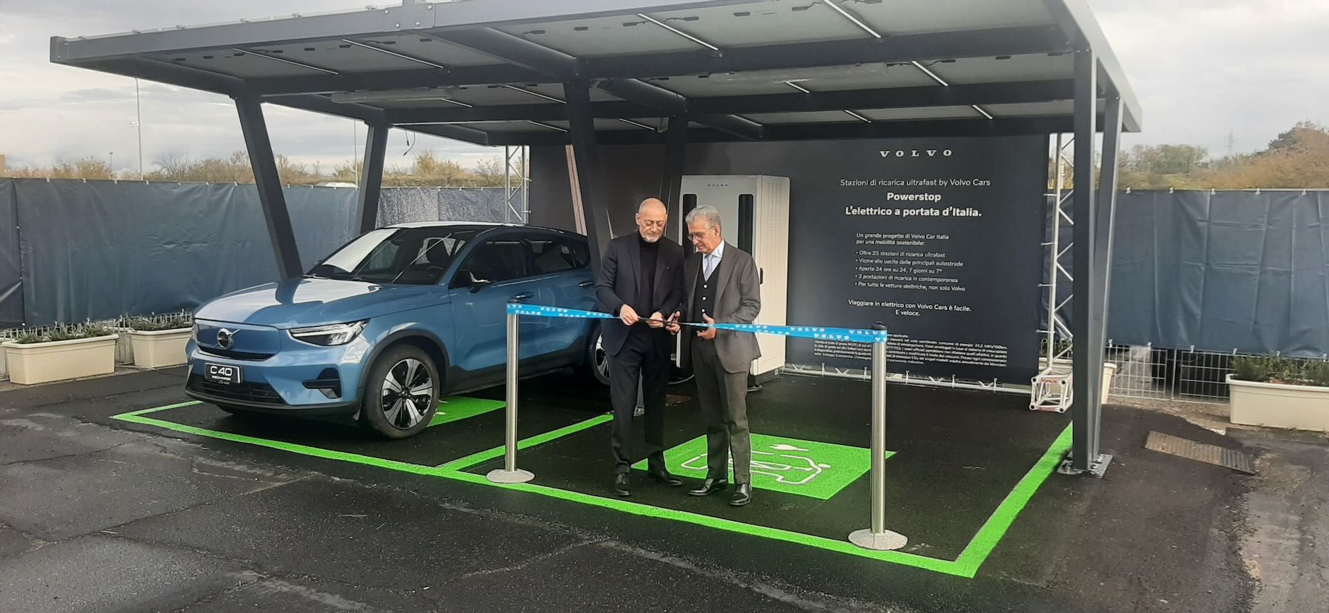 roma-294806_Elettrificazione_Volvo_e_stazioni_di_ricarica_ultrafast_Powerstop.jpeg