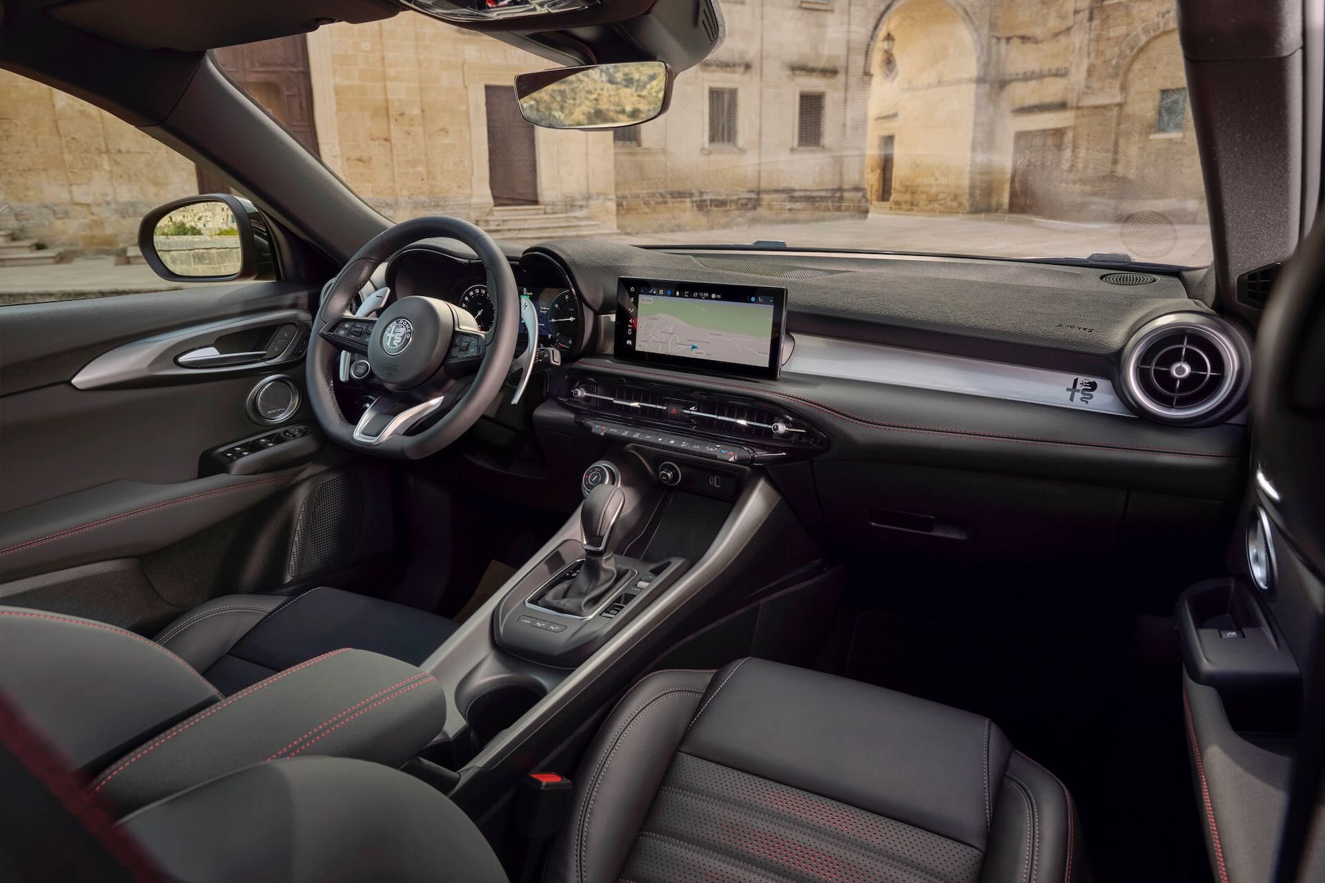 Alfa-Romeo.Giulia-Tonale-Stelvio-Tributo-Italiano-15.jpeg