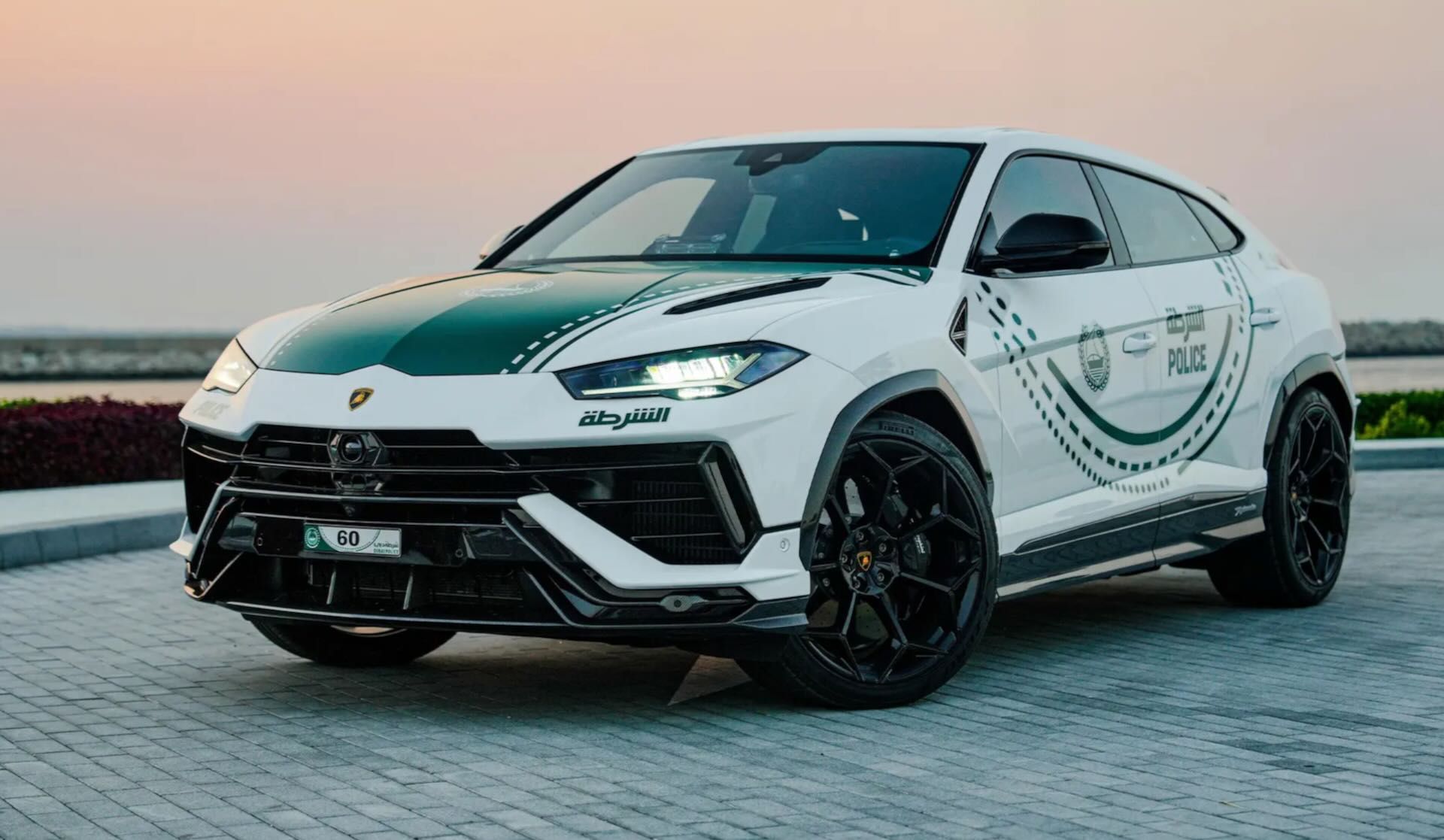 Lamborghini-Urus-Performante-Polizia-Dubai-1.jpeg
