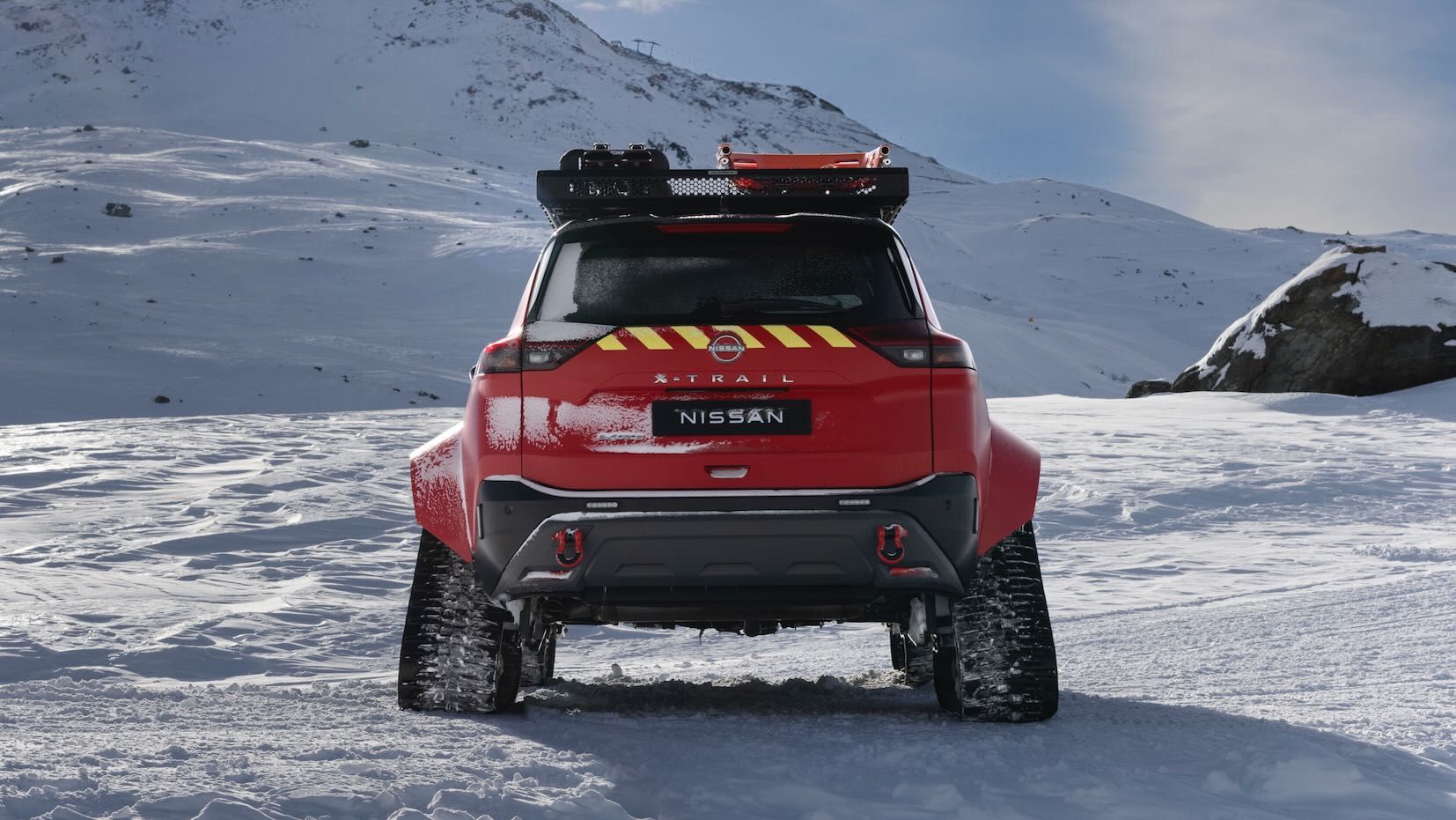 Nissan-X-Trail-Mountain-Rescue-Exterior(5).jpeg