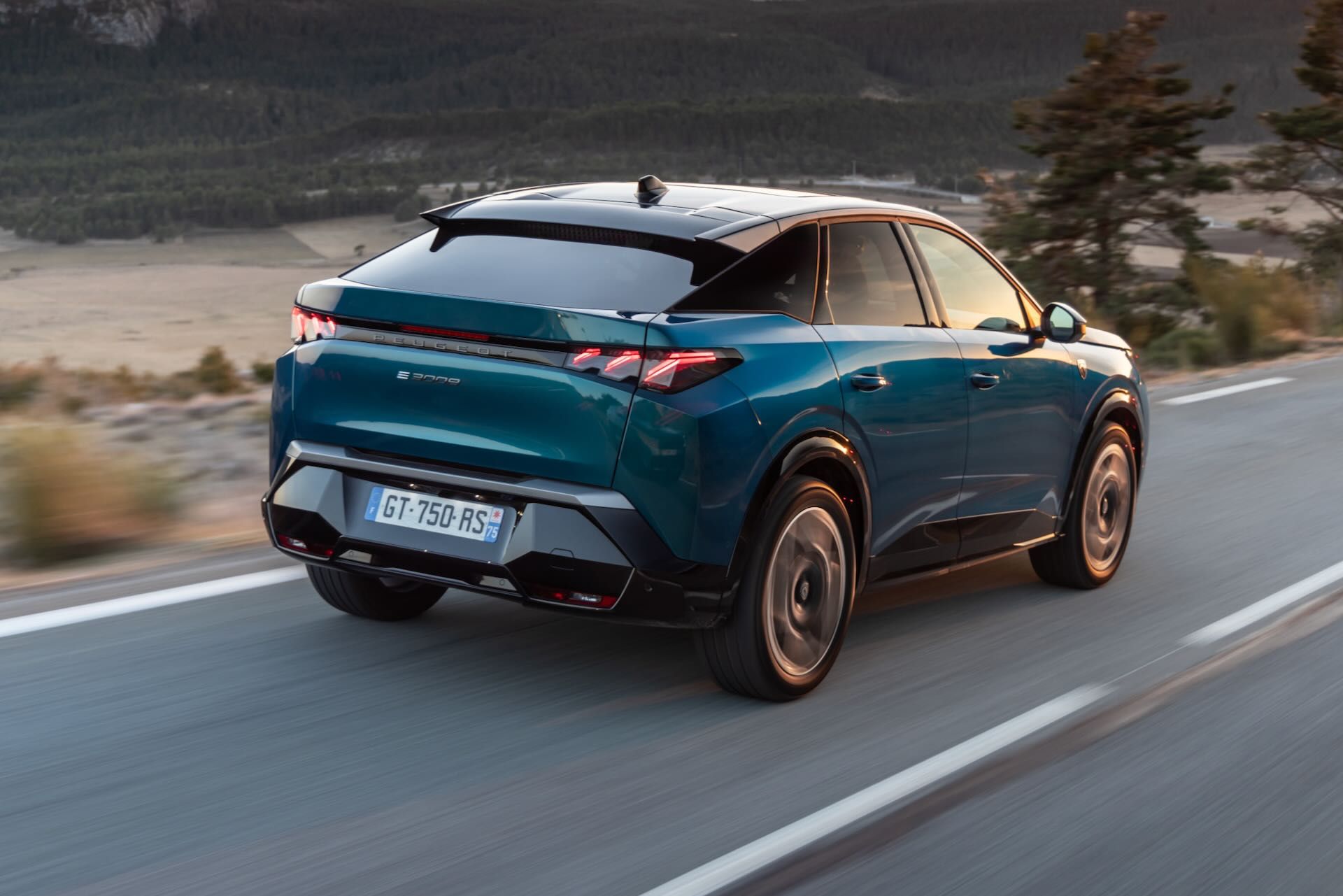 Peugeot-e-3008-2024-10.jpeg