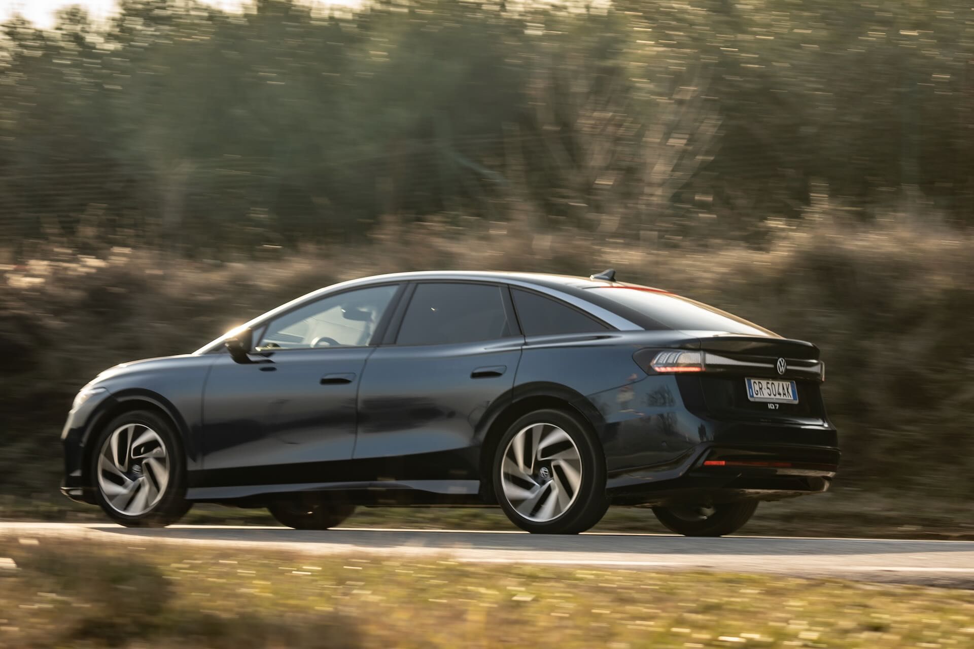 Volkswagen-ID.7-2024-9.jpeg