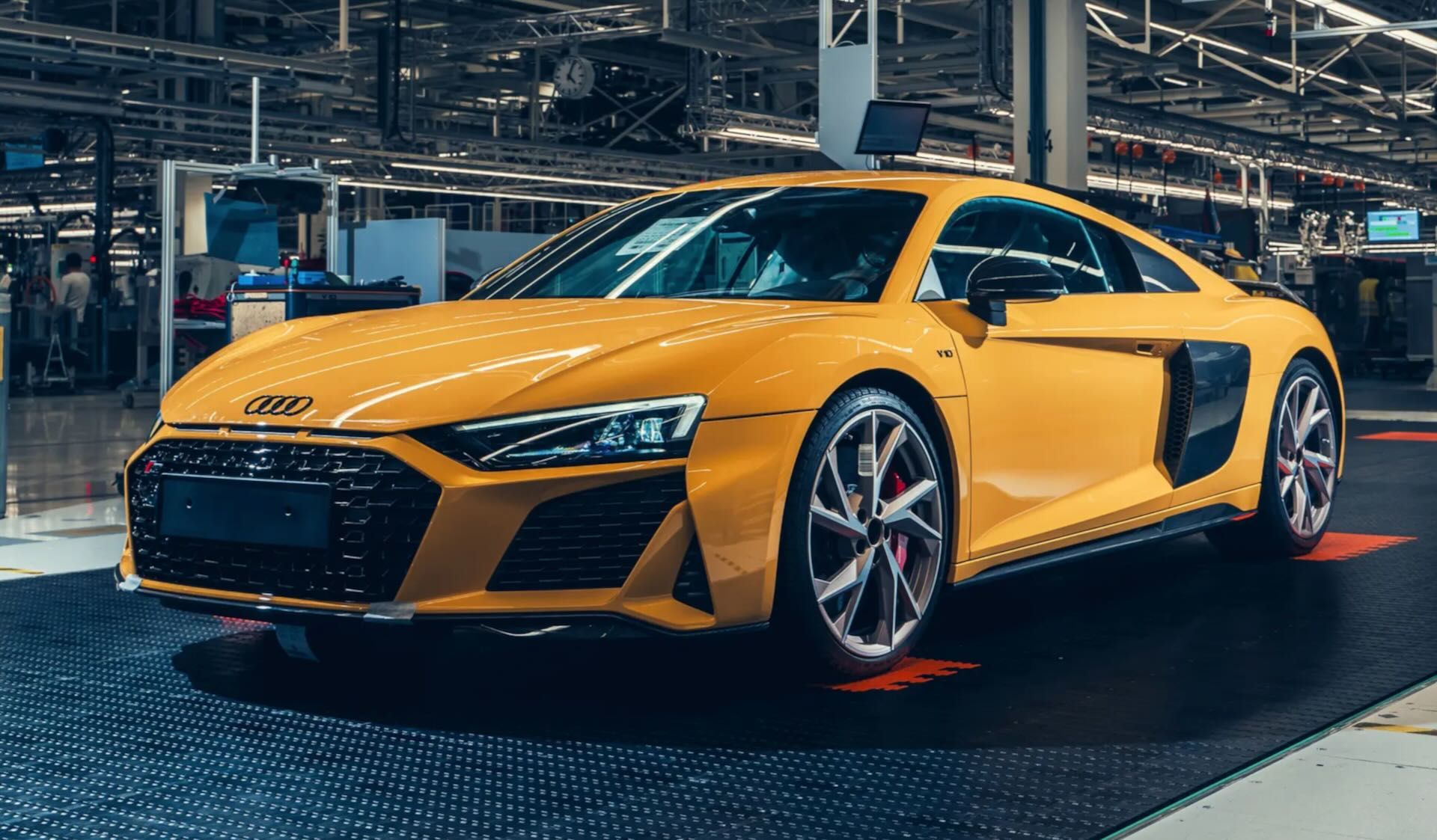 Audi-R8-Vegas-Yellow-1.jpeg