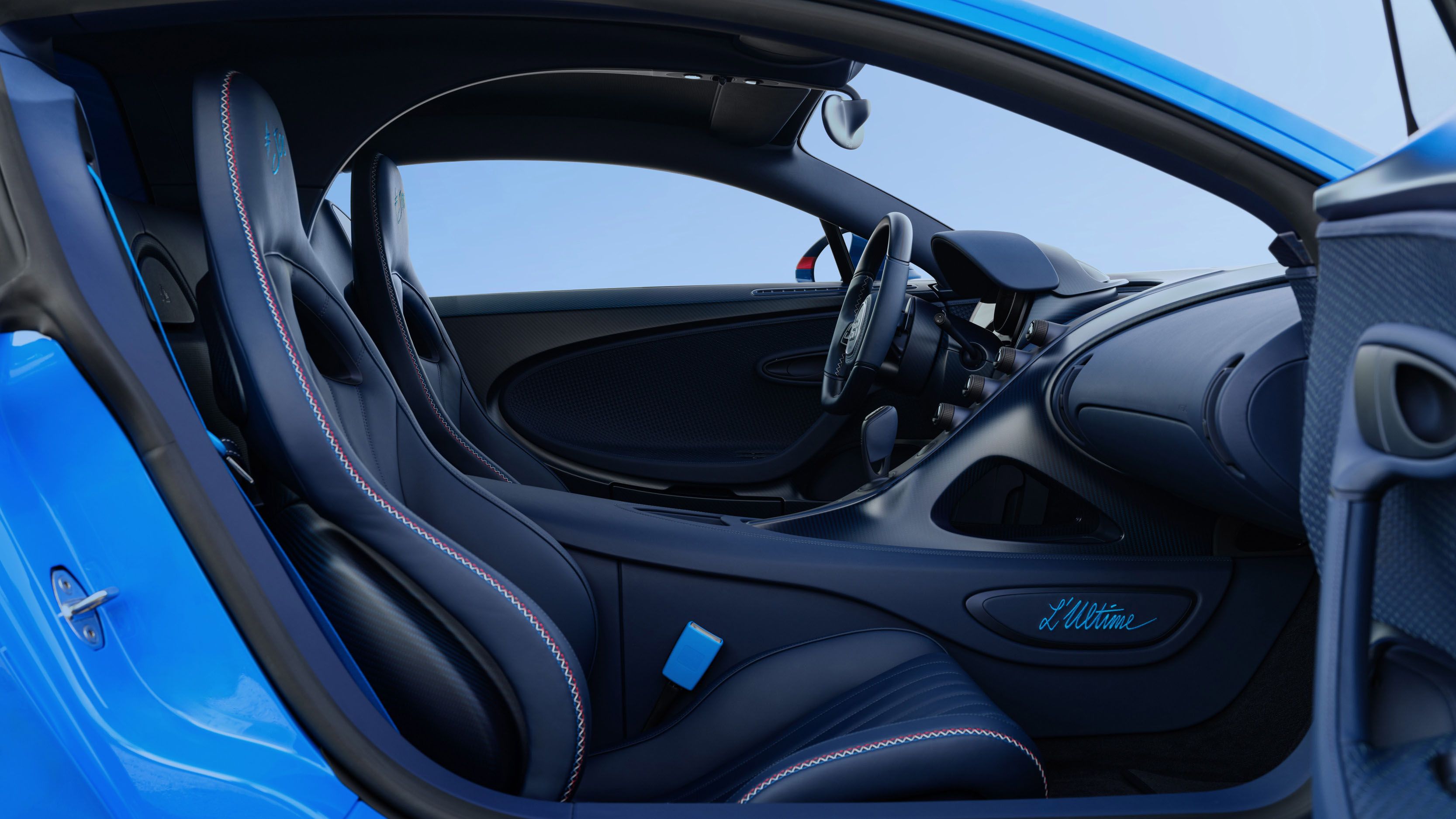 16 BUGATTI_l_ultime – last CHIRON.jpg