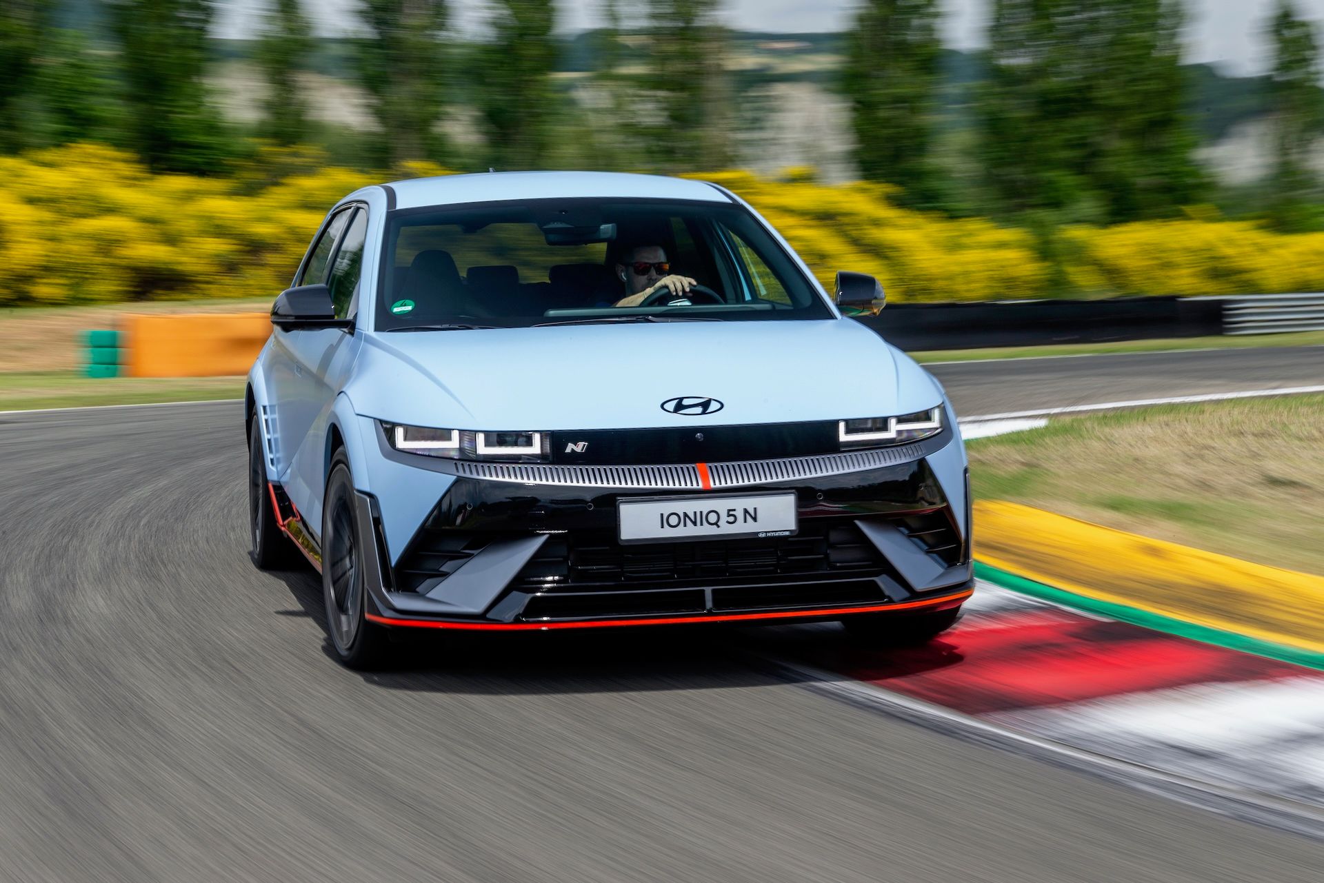 Hyundai-Ioniq-5-N-Varano-3.jpeg