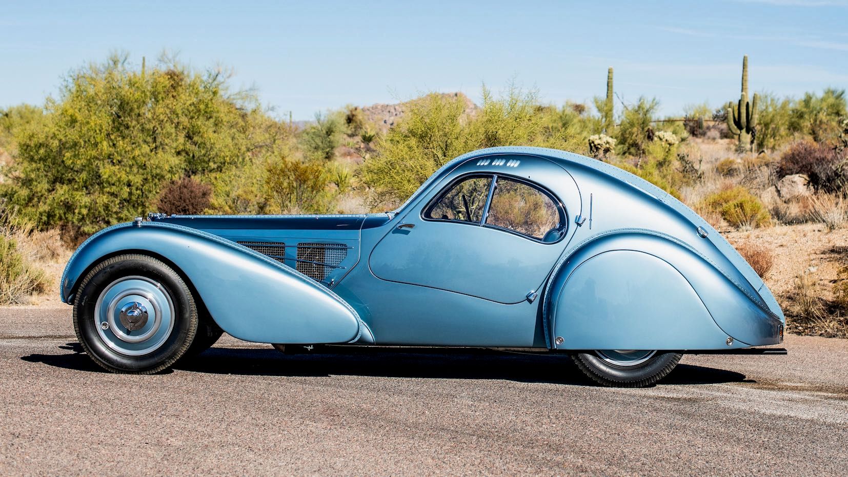 32 BUGATTI CSS Type 57 1-0f-1.jpeg