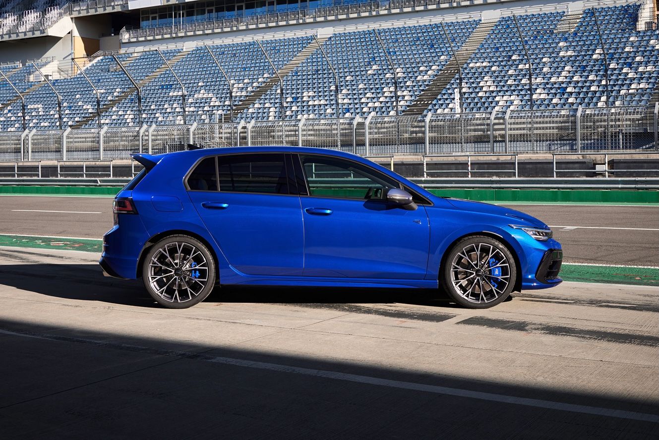 Volkswagen-Golf-R-2025-2.jpeg