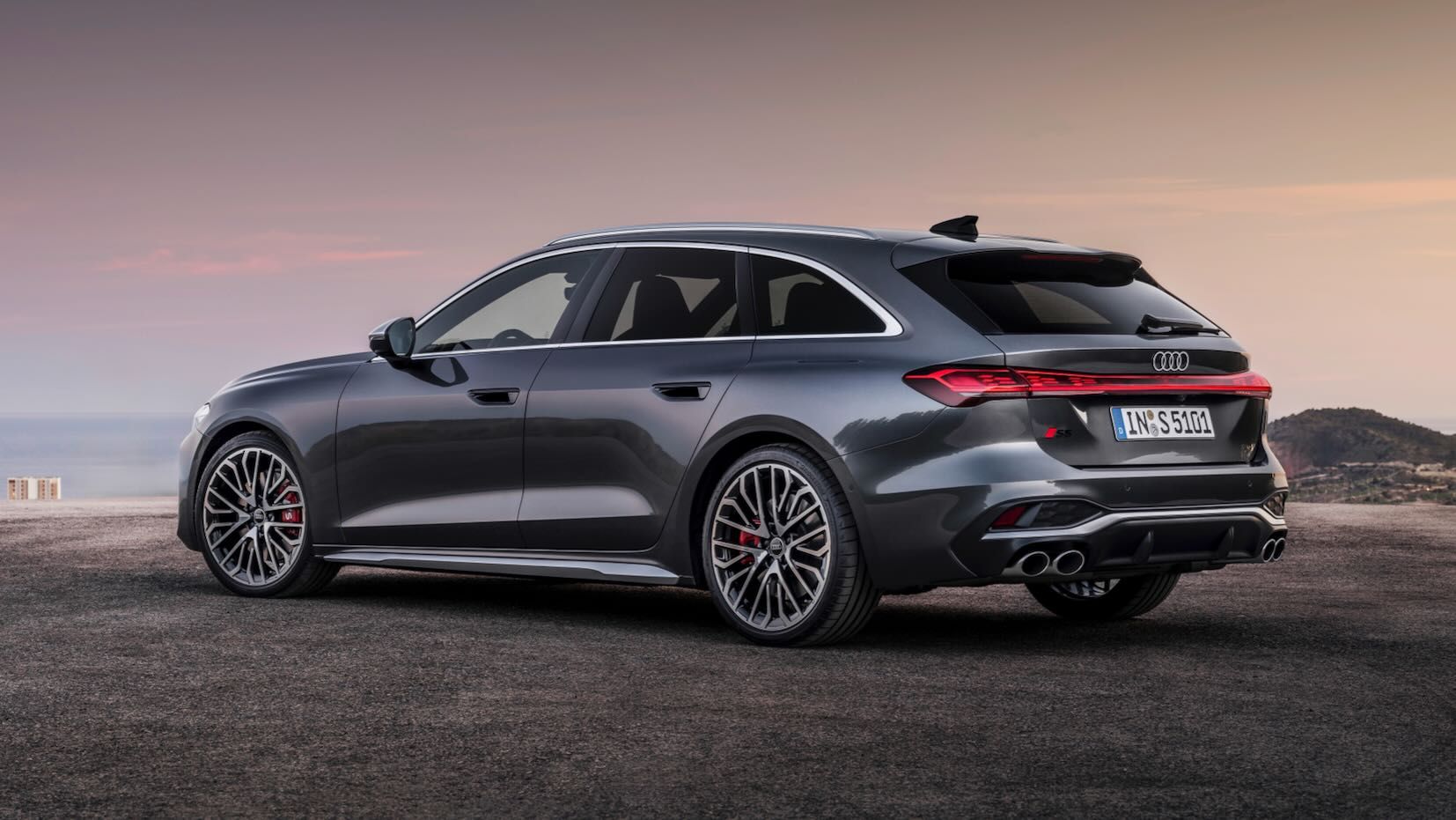 Nuova-Audi-S5-2024-Avant_002.jpeg