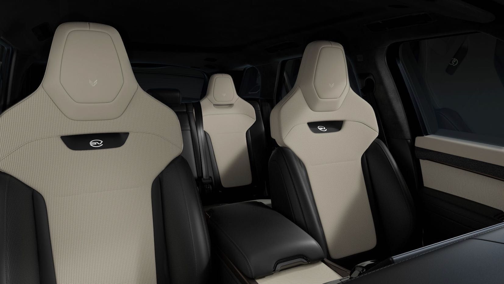 Range-Rover-Sport-SV-Celestial_Vega_Interior_260624 Perlino.jpeg